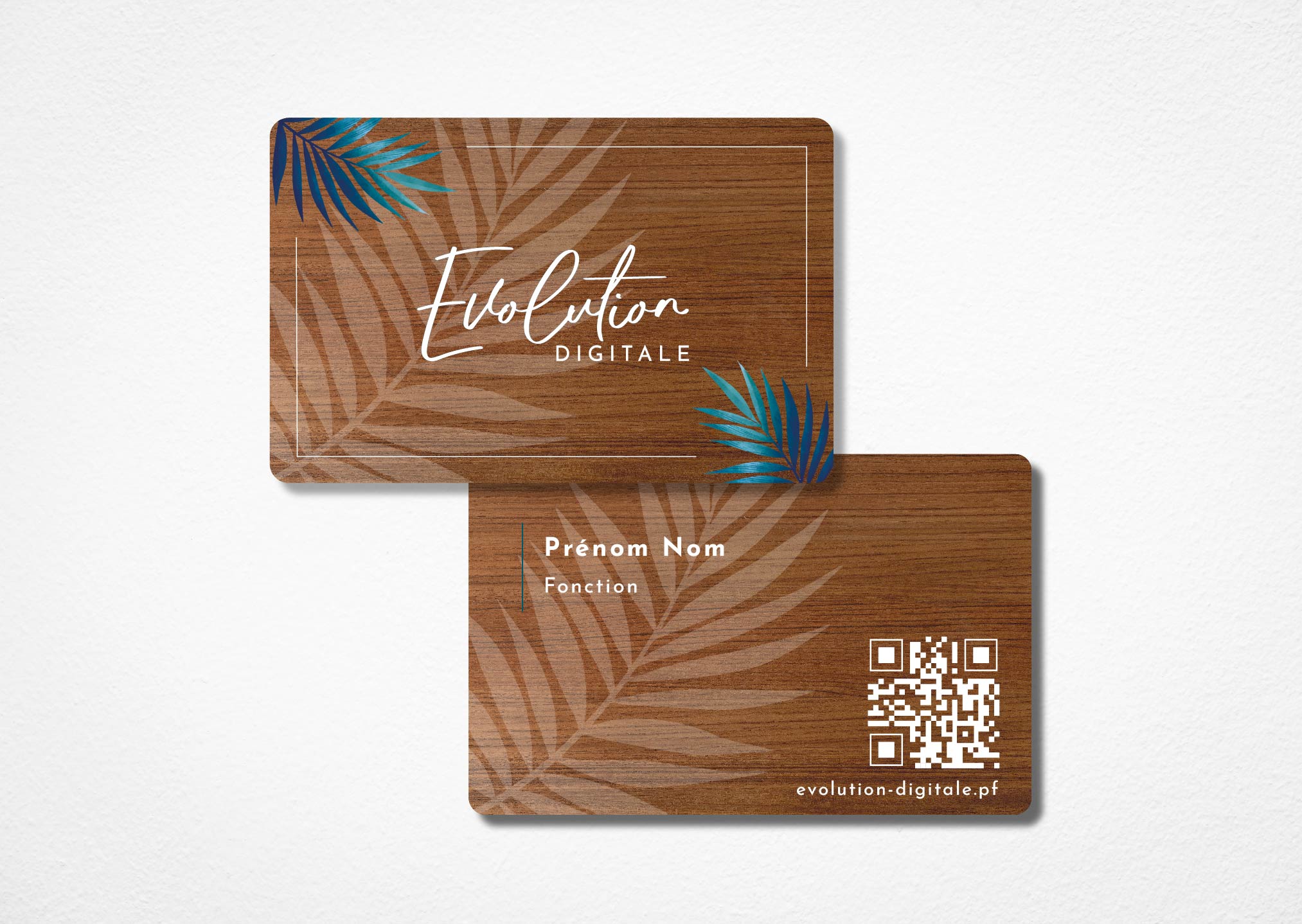 carte-de-visite-nfc-bois-acajoue-impression-couleur-tahiti-evolution-digitale